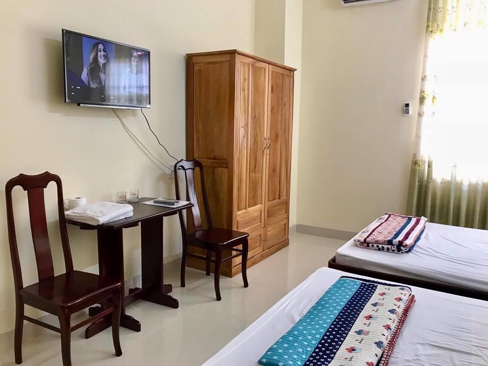 An Hung Hotel Буонметхуот Экстерьер фото