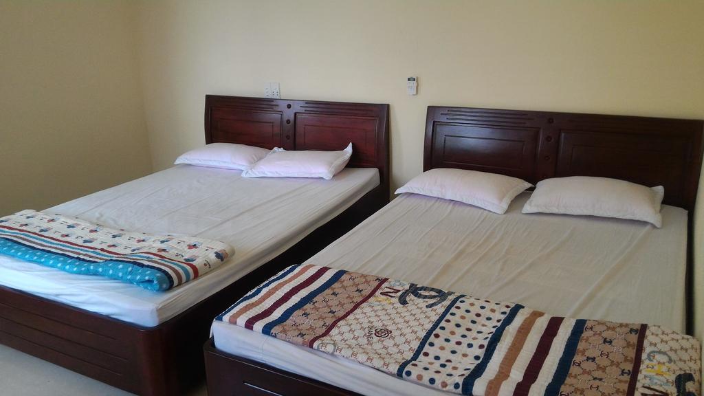 An Hung Hotel Буонметхуот Экстерьер фото