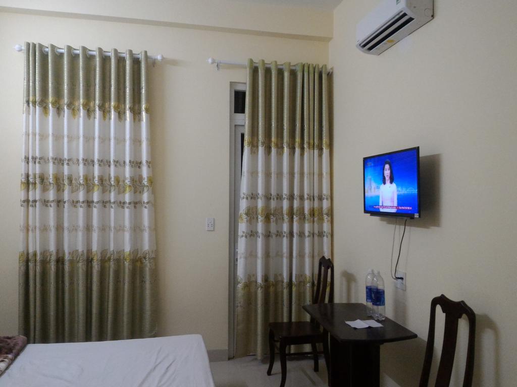 An Hung Hotel Буонметхуот Экстерьер фото
